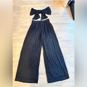 Women’s Black Tory Two Piece with Self-Double Layer Wide Leg Pants XL